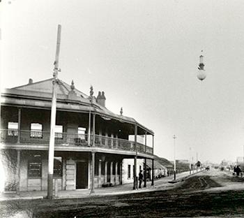 Tattersalls Hotel, cnr Hunter and Darby Sts, Newcastle