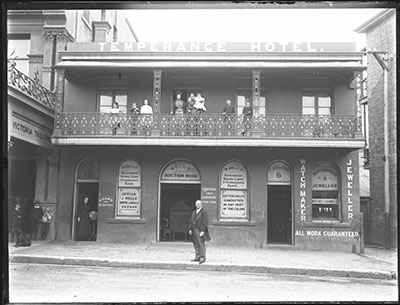 W Wells residence and Temperance Hotel, Perkins Street, Newcastle, NSW, 1892-1893