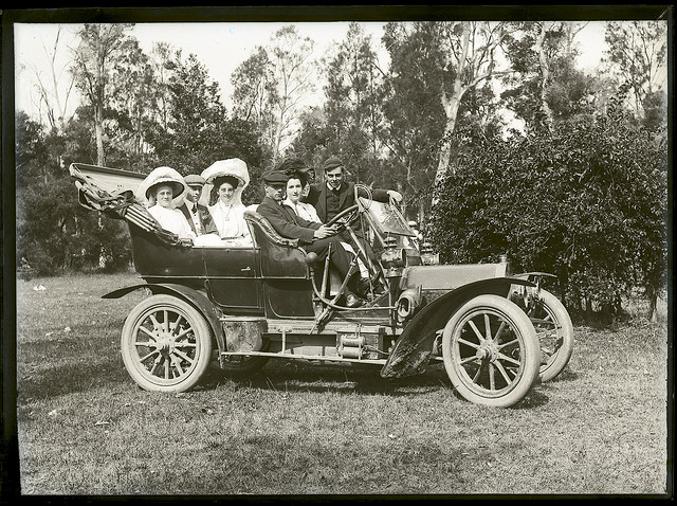 Mr A Noble's car, New Lambton, 9 November 1908