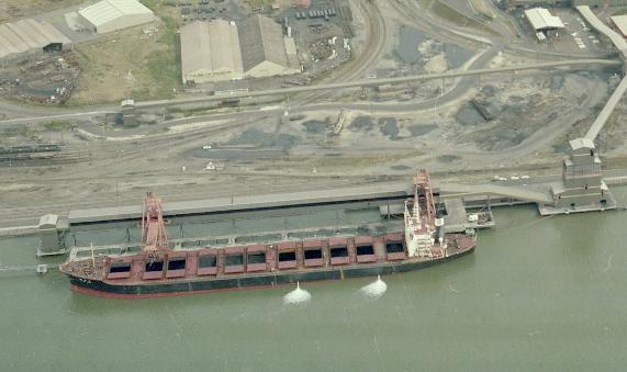 Port Waratah Coal Loader Newcastle NSW 1978. Courtesy of Brian R Andrews.
